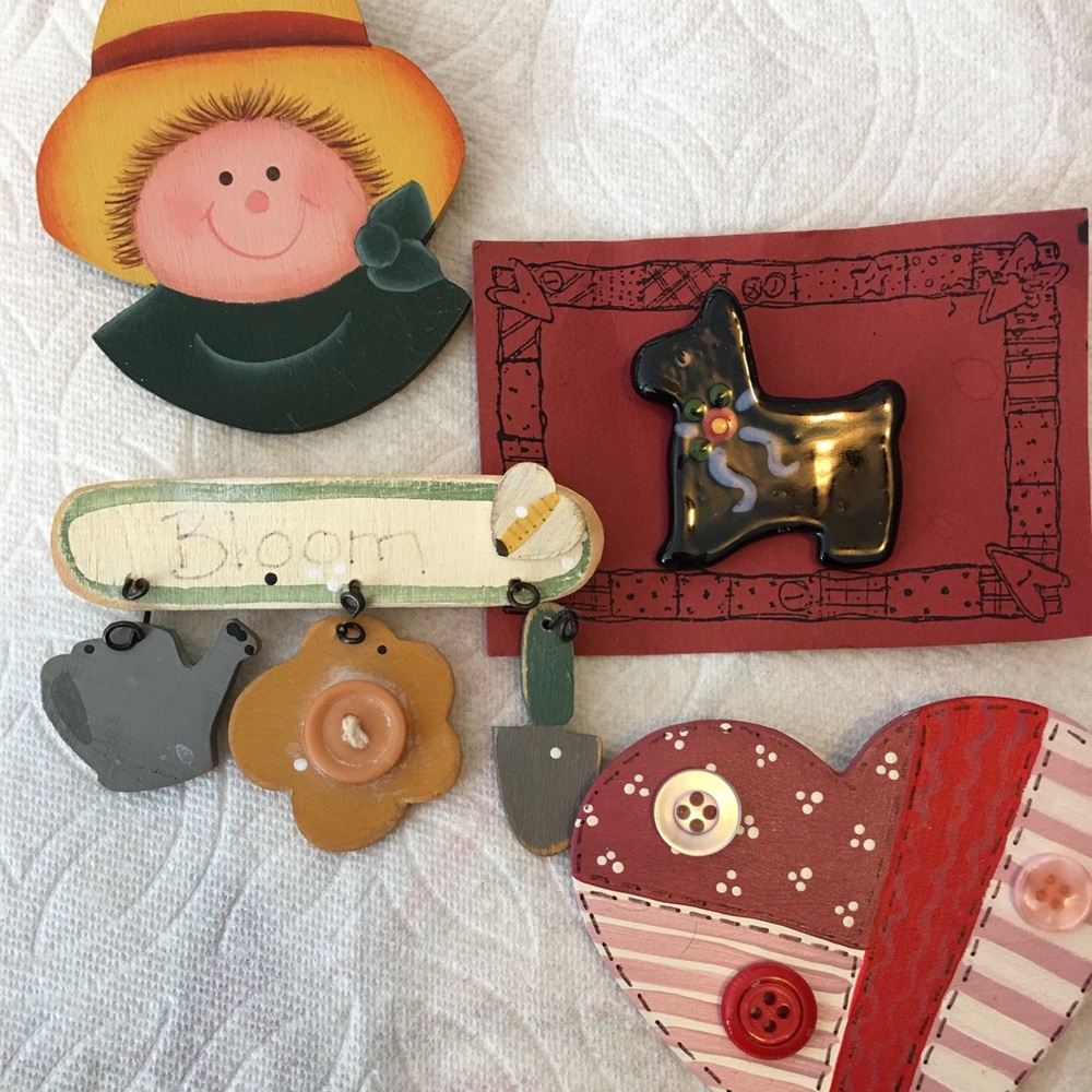 4 large wood brooches pins heart garden dog